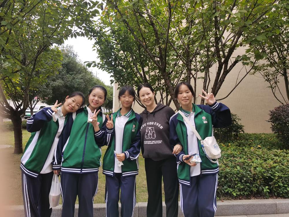 8f1a1dd6123b4546ada3de2e198a4ffd.jpg