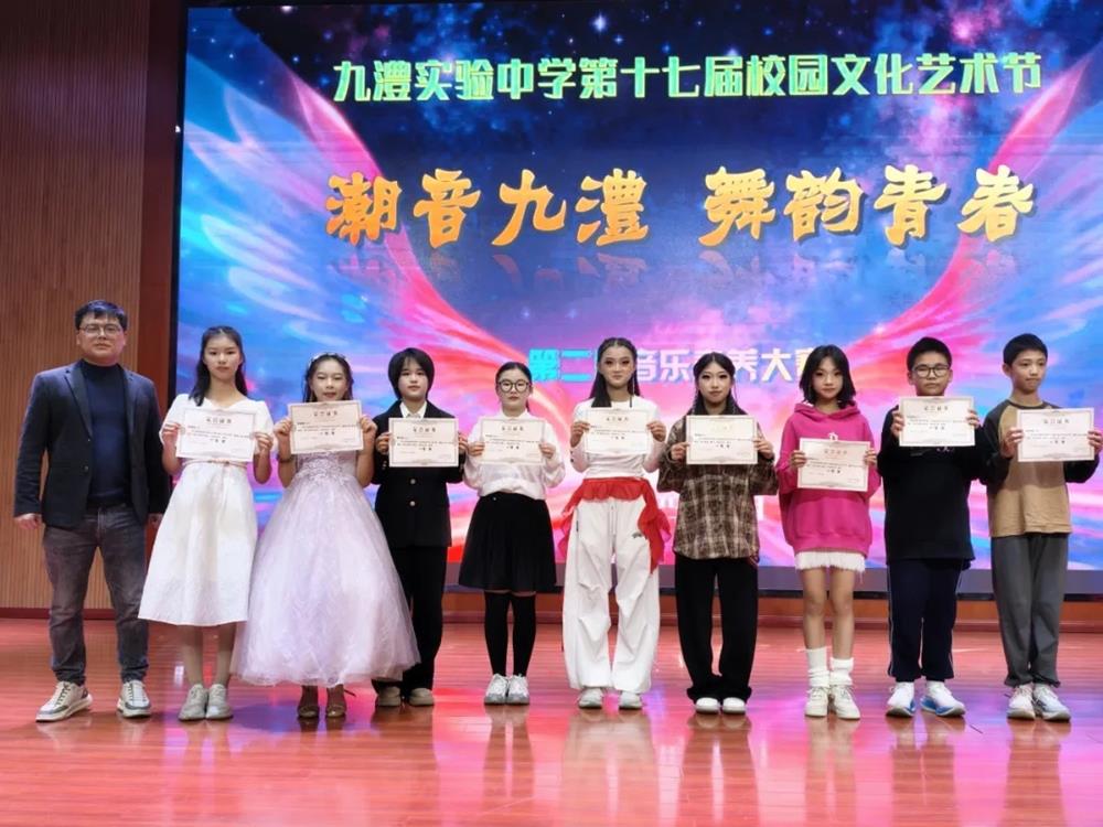 0d57f6c1b16e4231b8bbbb883b4e17f3.jpg 0d57f6c1b16e4231b8bbbb883b4e17f3.jpg